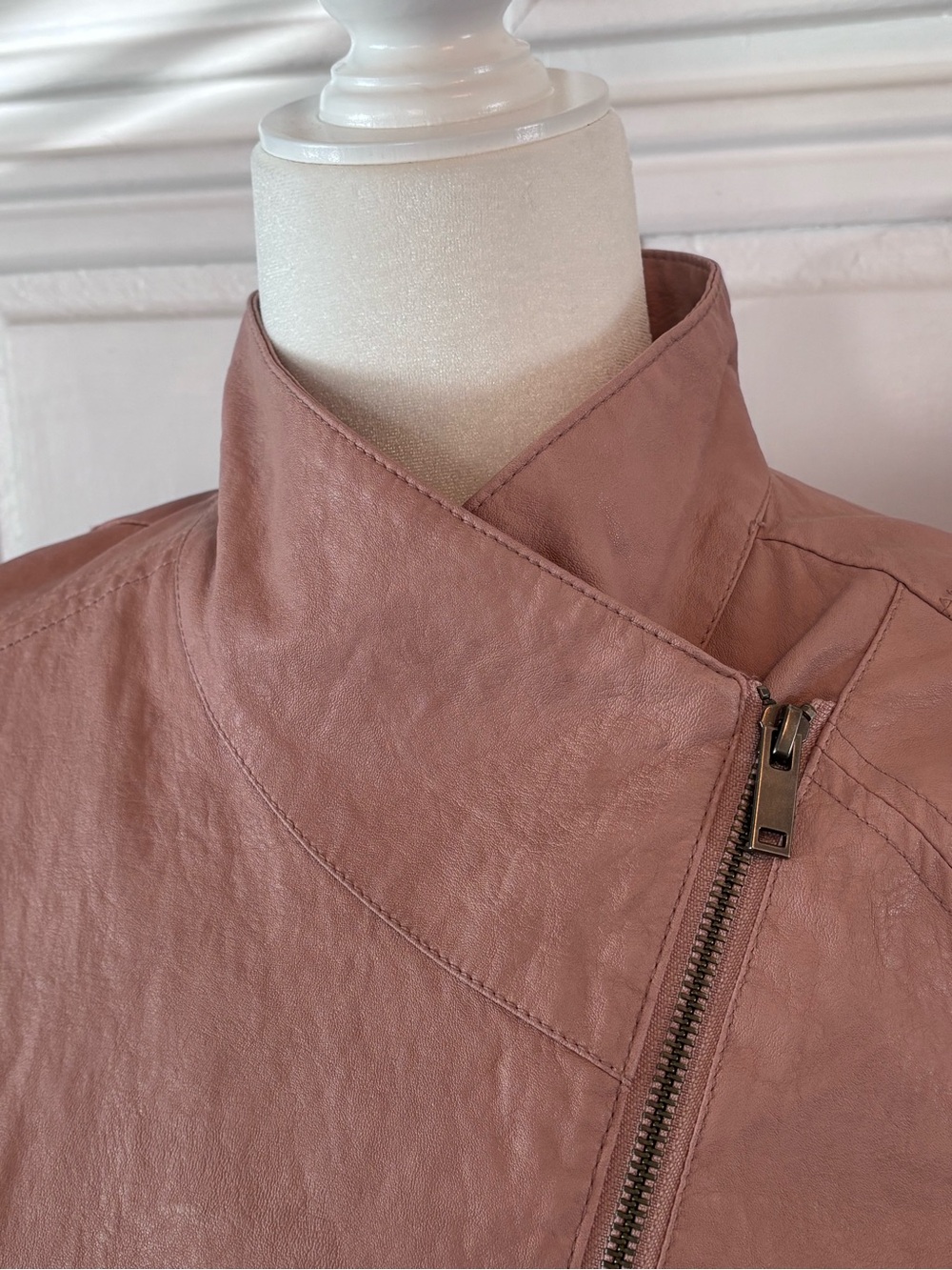 Anthropologie Dusty Rose Asymmetrical Zip Faux Leather Jacket sz S - Picture 2 of 14